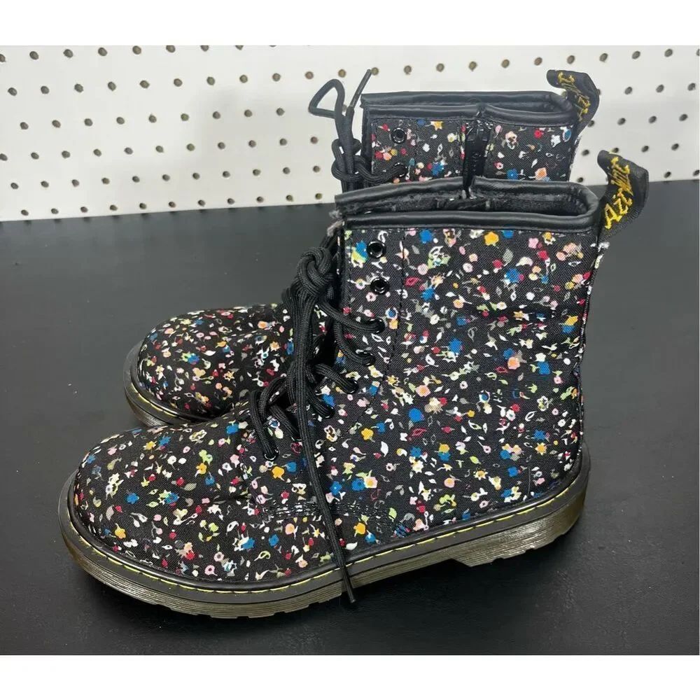 Dr Martens Page Courtney Floral T Canvas Boot Black Size 7